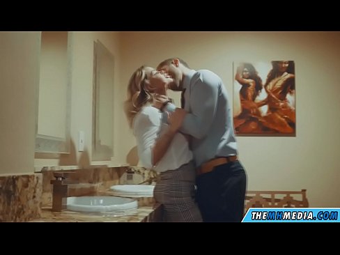 ❤️ Kiam belplena blondulo delogas vin en publika necesejo ❌ Bonega porno ĉe porno eo.https-tubsexer.ru ﹏